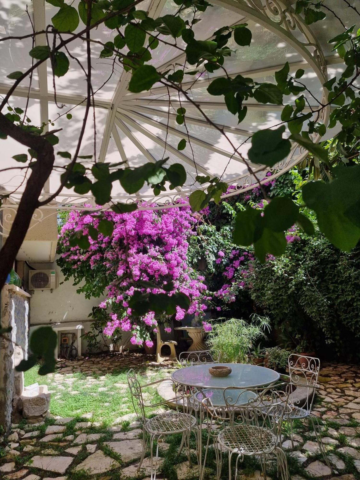 Vatican Fairytale Garden Rome Bagian luar foto