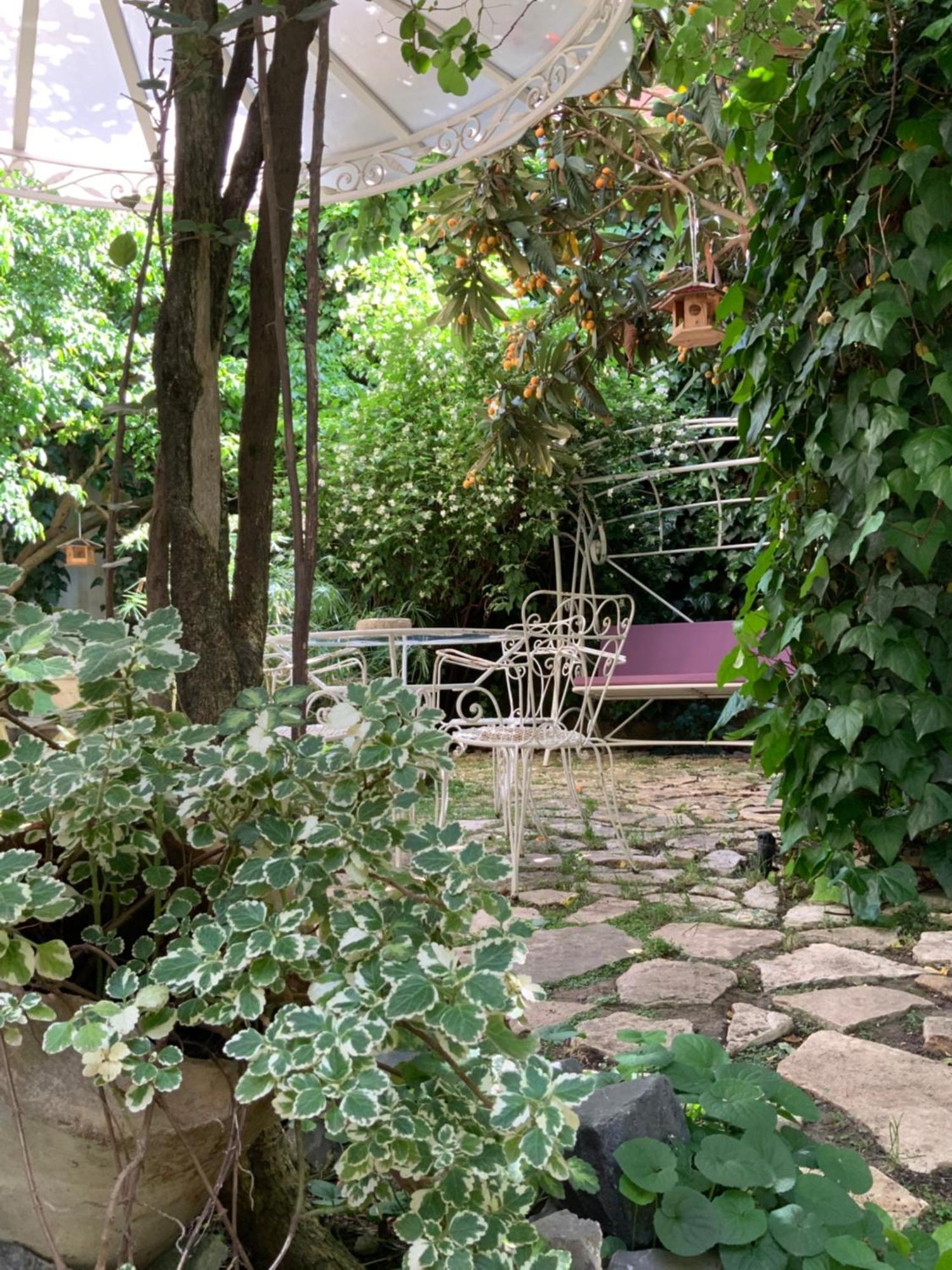 Vatican Fairytale Garden Rome Bagian luar foto